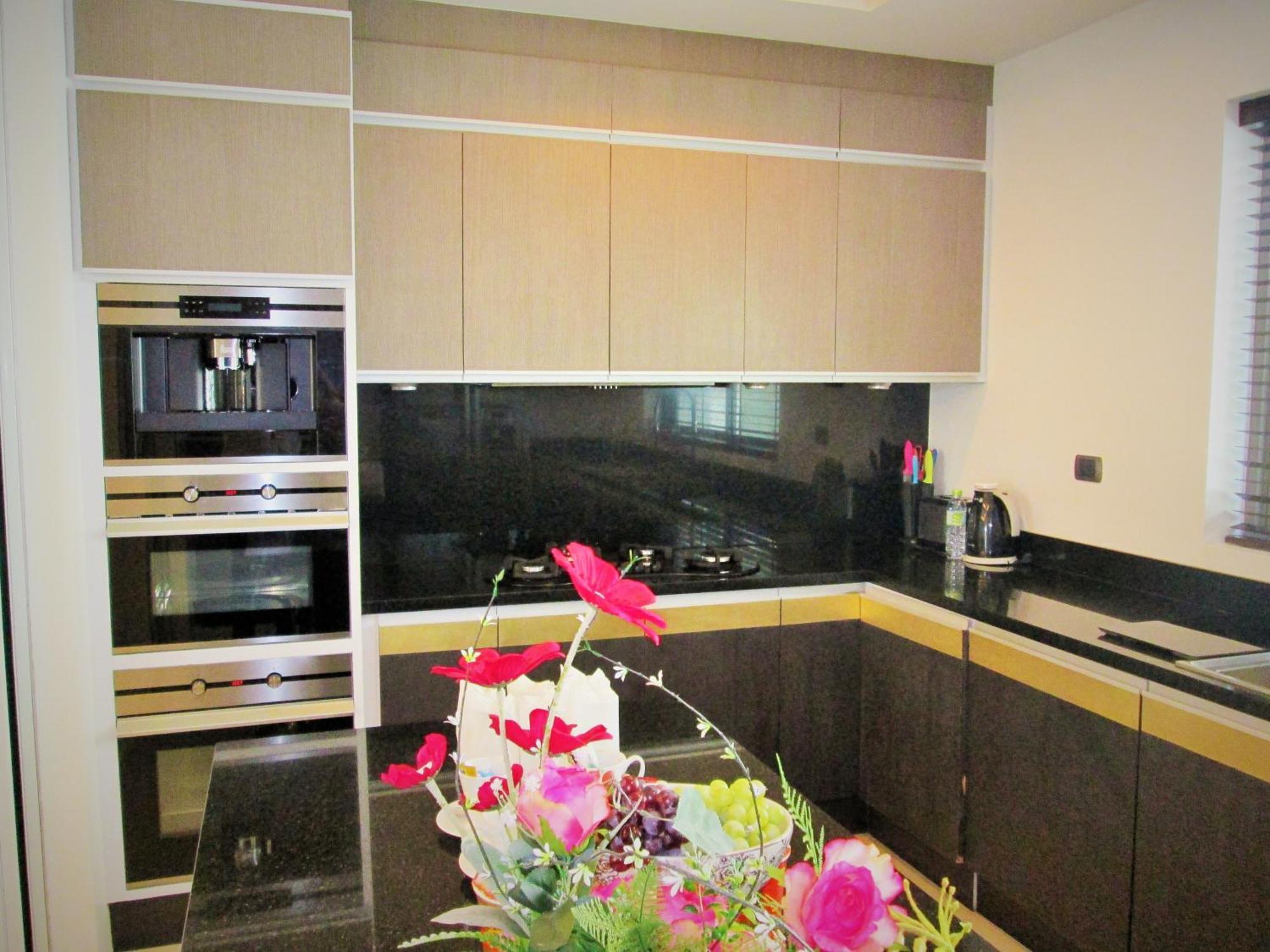 Chalong Miracle Lakeview Phuket Zimmer foto