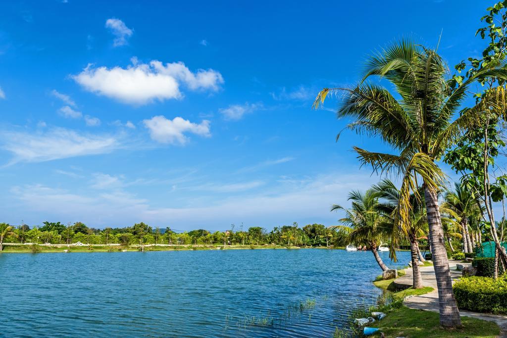 Chalong Miracle Lakeview Phuket Exterior foto