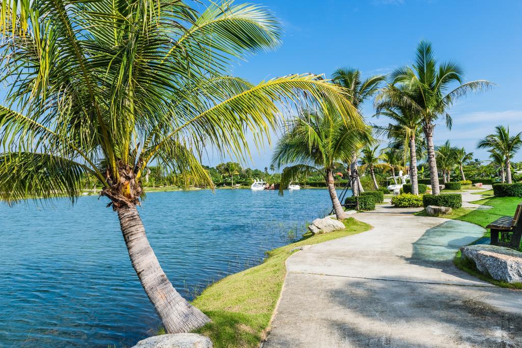 Chalong Miracle Lakeview Phuket Exterior foto
